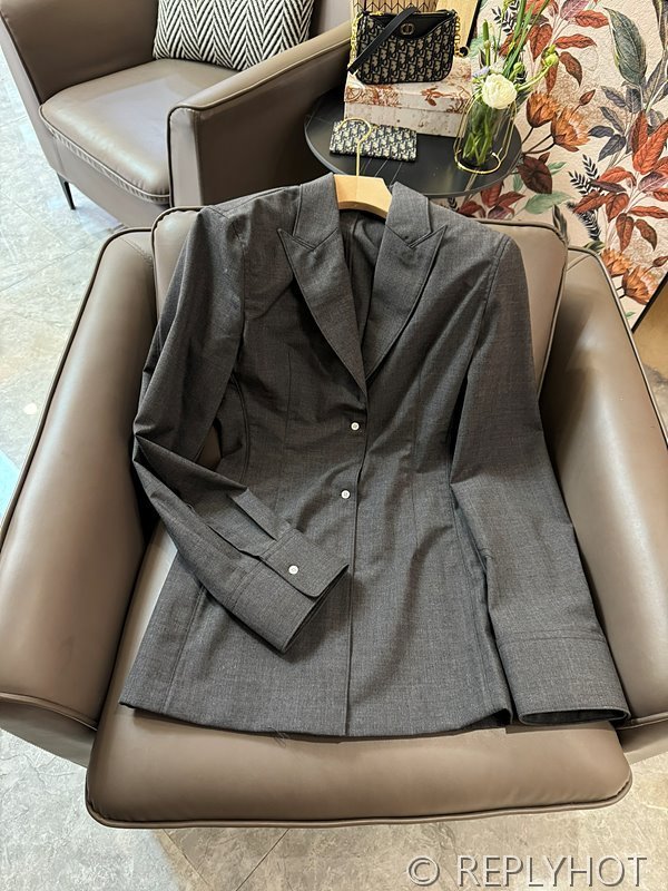 프라다 슬림핏 블레이저