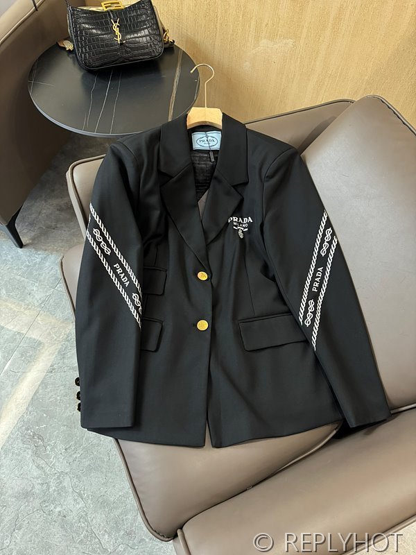 프라다 트라이앵글 로고 프린트 레터 슬리브 블레이저