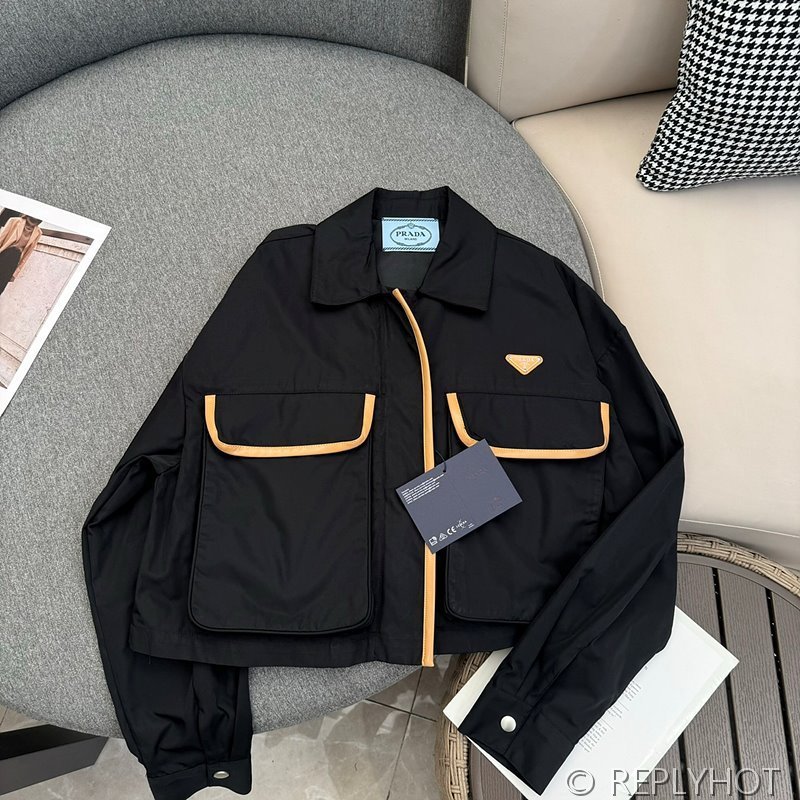 프라다 쇼스타일 가죽트리밍 워크웨어 나일론 숏자켓