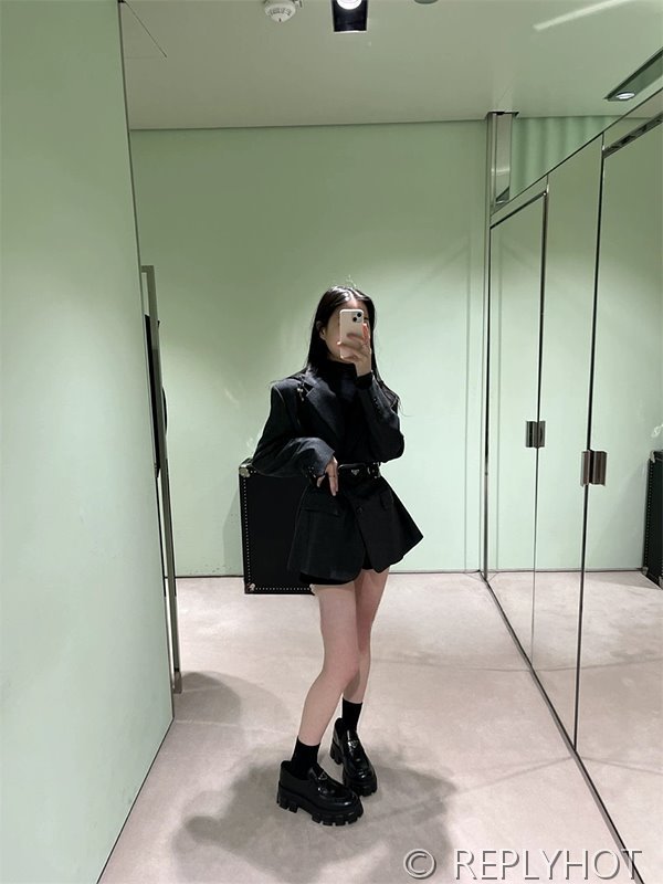 프라다 삼각 가방 벨트 허리 나일론 후드 수트