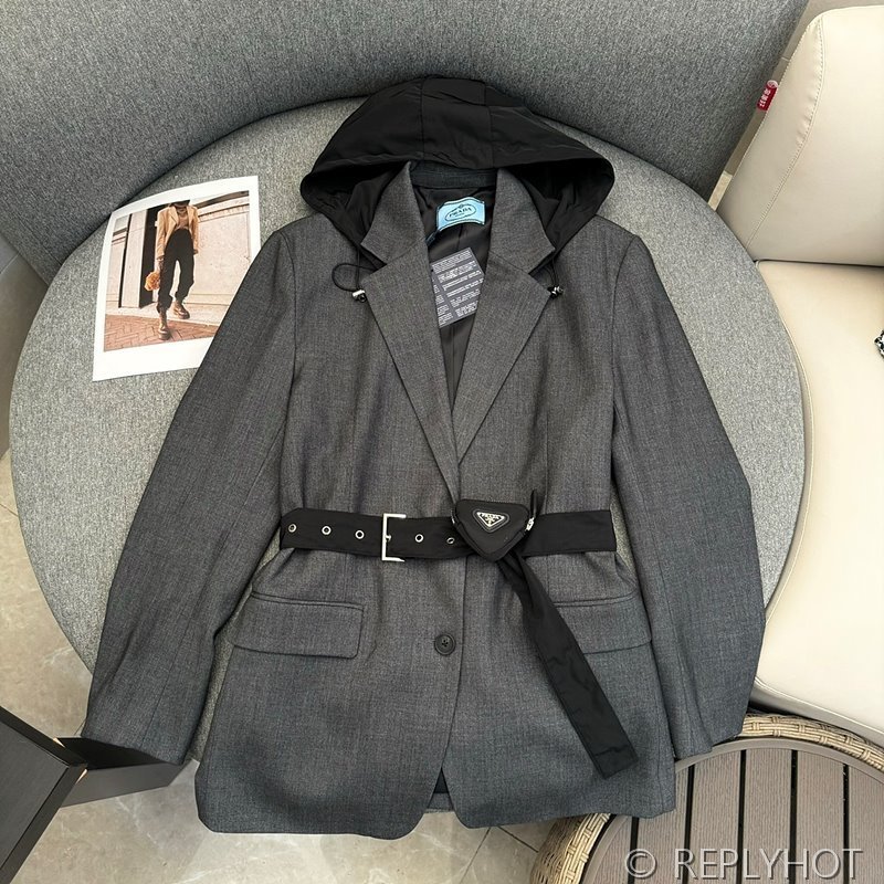 프라다 삼각 가방 벨트 허리 나일론 후드 수트