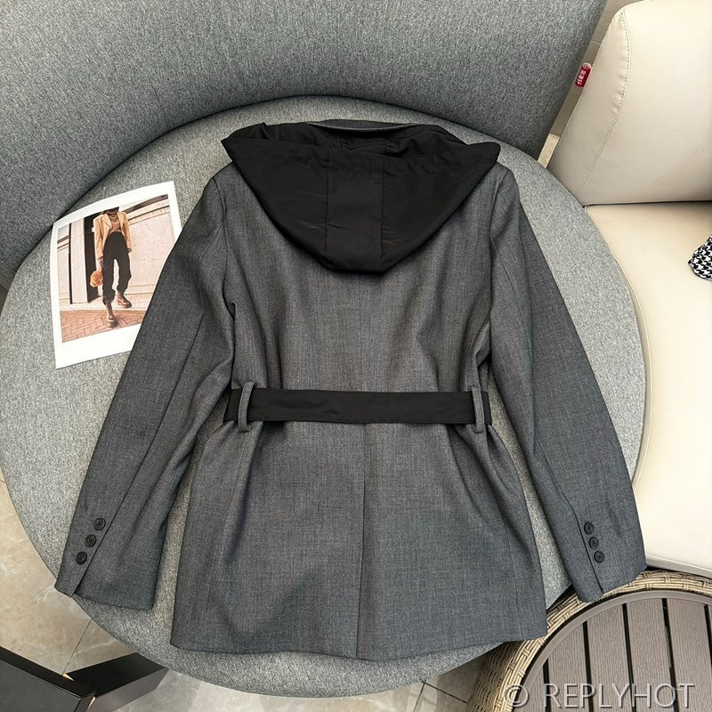 프라다 삼각 가방 벨트 허리 나일론 후드 수트