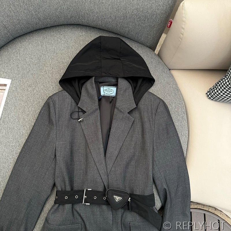 프라다 삼각 가방 벨트 허리 나일론 후드 수트