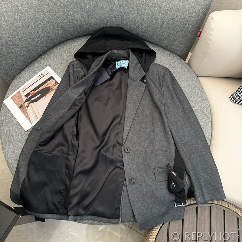 프라다 삼각 가방 벨트 허리 나일론 후드 수트