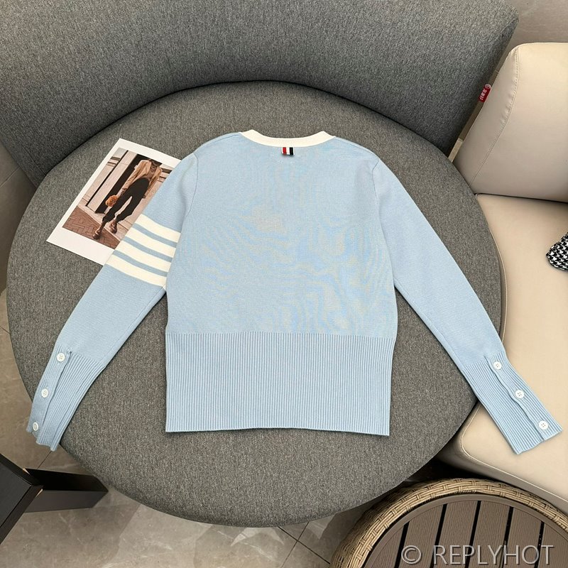 톰브라운 브이넥 니트 가디건