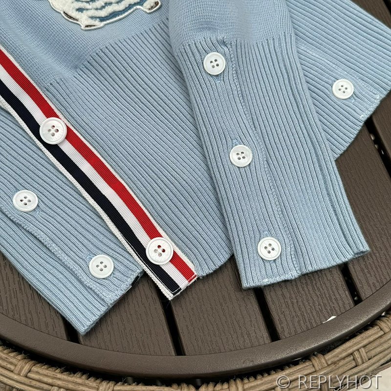 톰브라운 브이넥 니트 가디건