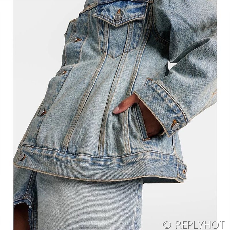 발렌시아가 뉴 웨이스트 실루엣 워싱 데님 자켓