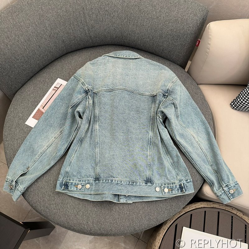 발렌시아가 뉴 웨이스트 실루엣 워싱 데님 자켓
