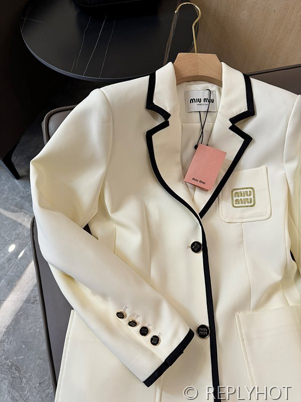 미우미우 레터 자수 블레이저 2color