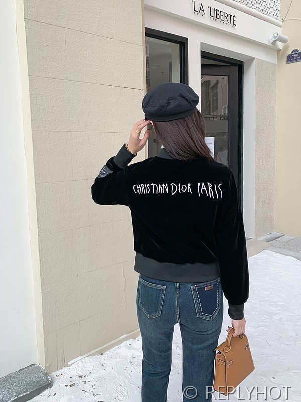 디올 벨벳 로고자수 자켓