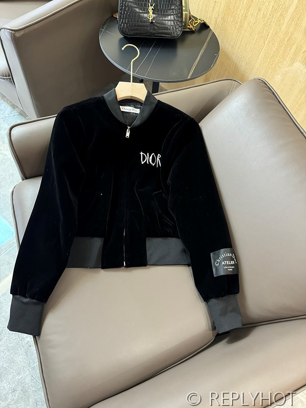 디올 벨벳 로고자수 자켓