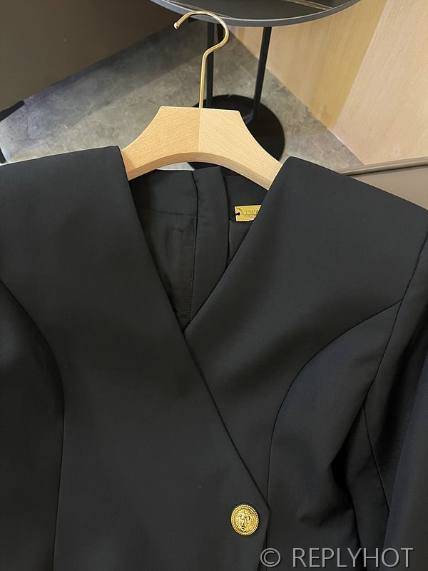 발망 블랙 골드 버클 울 패브릭 롱 코트 드레스