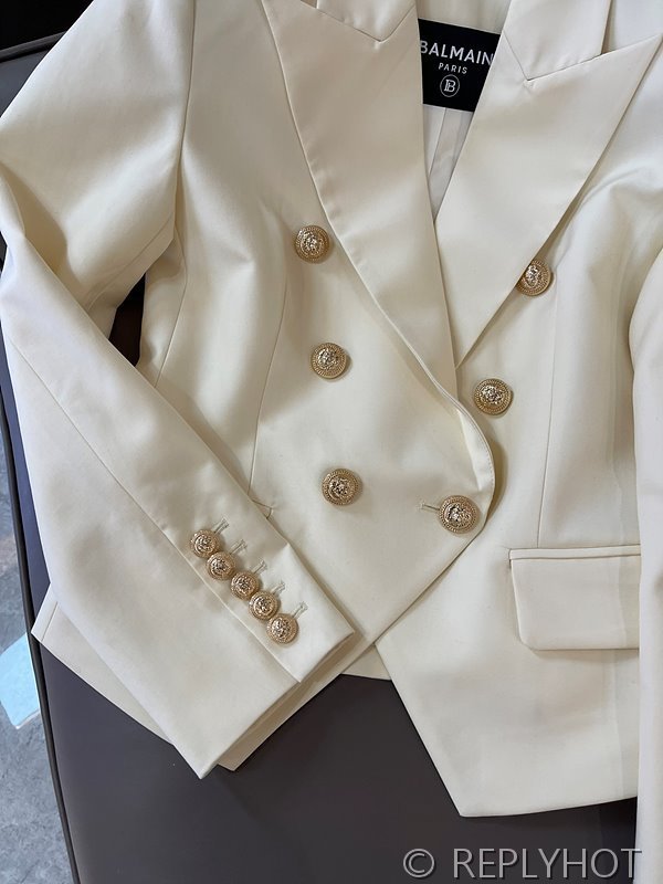 발망 클래식 골드 버튼 브이넥 블레이저