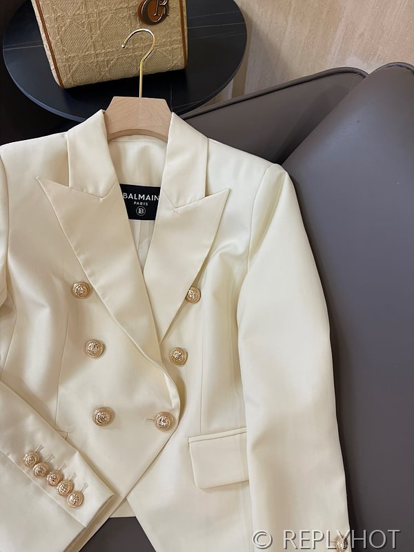 발망 클래식 골드 버튼 브이넥 블레이저