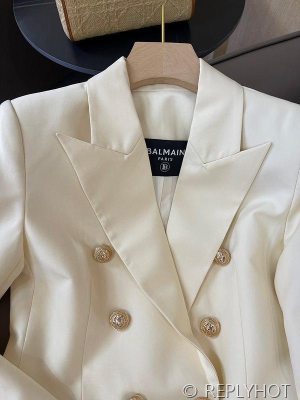 발망 클래식 골드 버튼 브이넥 블레이저