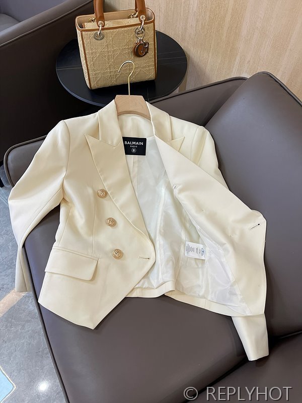 발망 클래식 골드 버튼 브이넥 블레이저