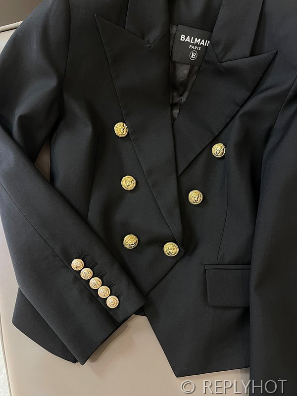 발망 클래식 골드 버튼 브이넥 블레이저