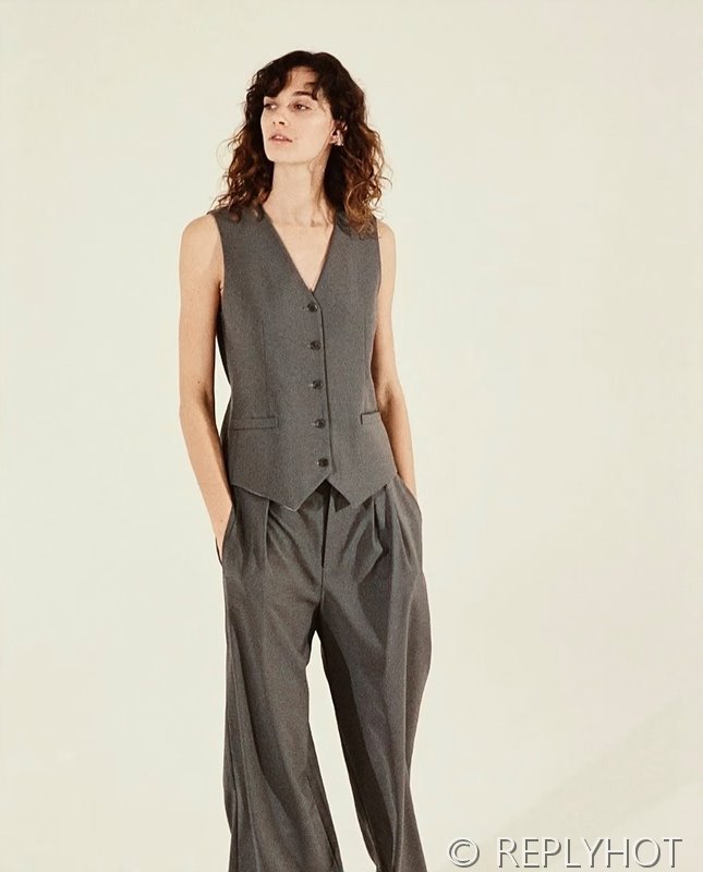 입생로랑 브로치조끼 바지 세트 2color