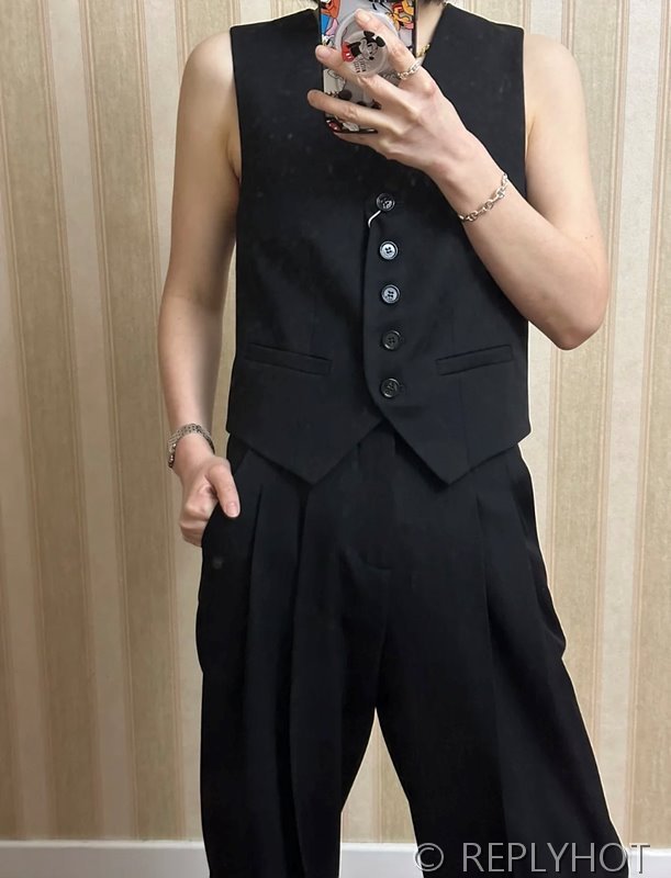 입생로랑 브로치조끼 바지 세트 2color