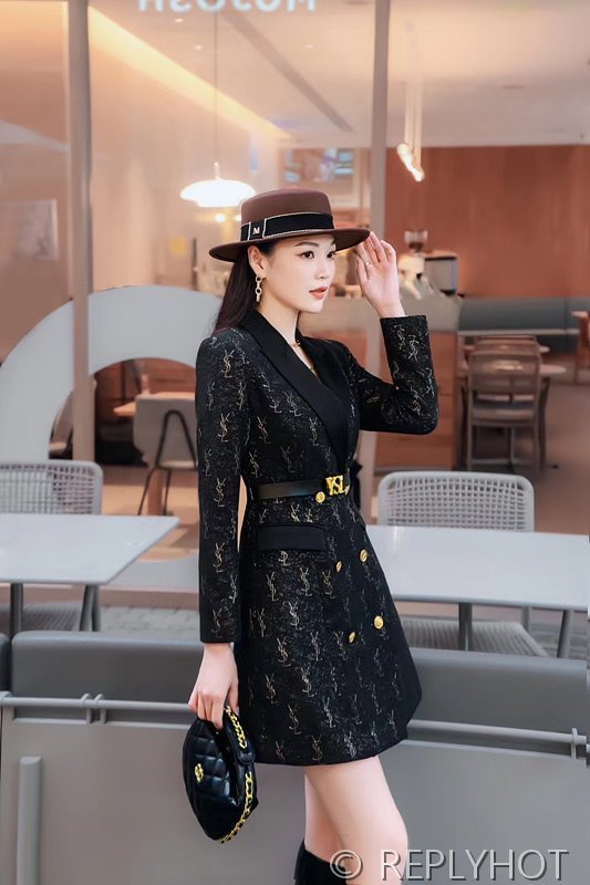 입생로랑 슬림 미듐 원피스형 코트