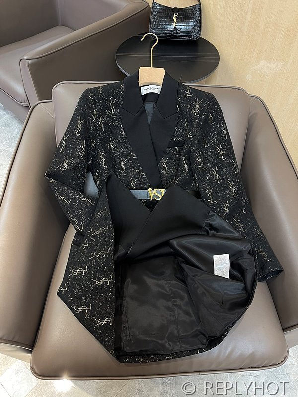 입생로랑 슬림 미듐 원피스형 코트