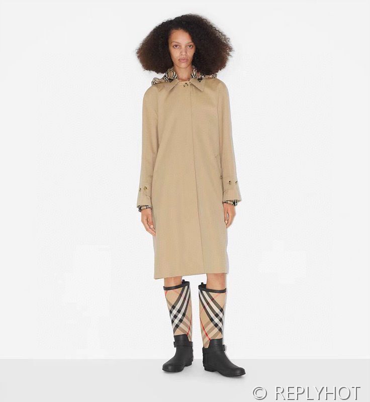 버버리 체크 안감 후드 트렌치코트