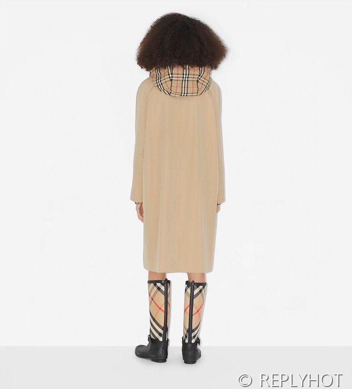 버버리 체크 안감 후드 트렌치코트