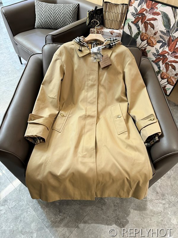 버버리 체크 안감 후드 트렌치코트