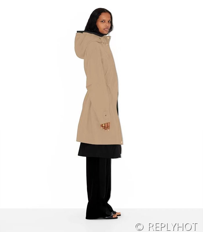 버버리 스트링 디테일 롱 트렌치 코트