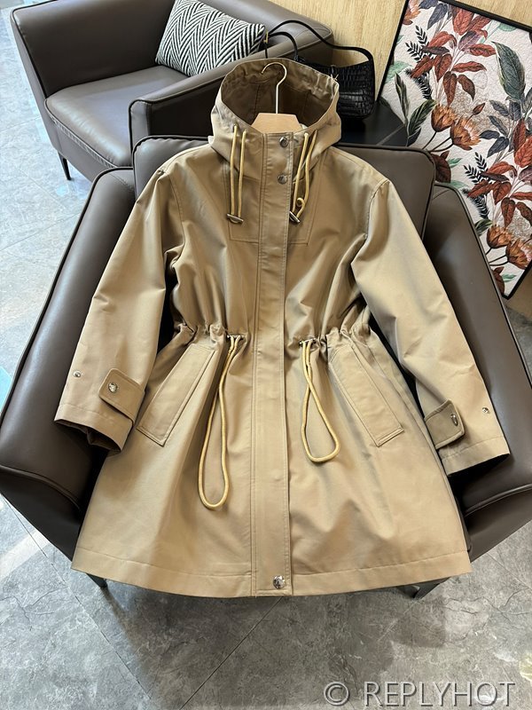 버버리 스트링 디테일 롱 트렌치 코트