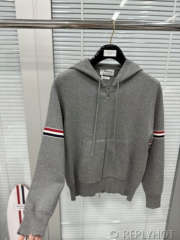 톰브라운 암밴딩 후드집업 남여공용 [매장가 187만원대]