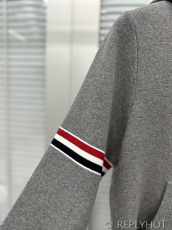 톰브라운 암밴딩 후드집업 남여공용 [매장가 187만원대]