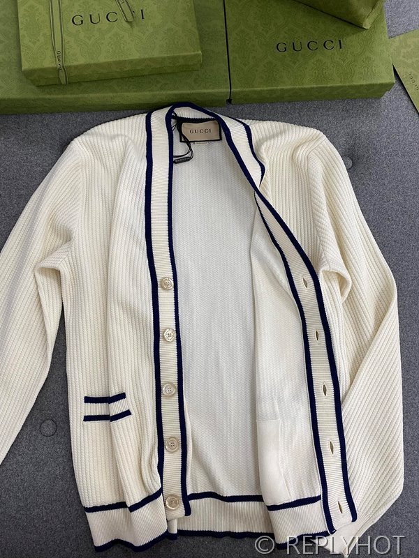 구찌 리브드 코튼 울 블렌드 가디건 [매장가 340만원대]