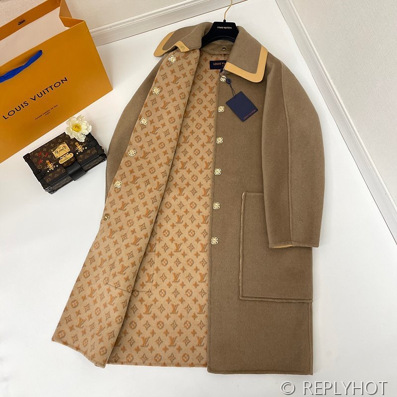 루이비통 리무버블 칼라 더블 페이스 코트 [매장가 850만원대]