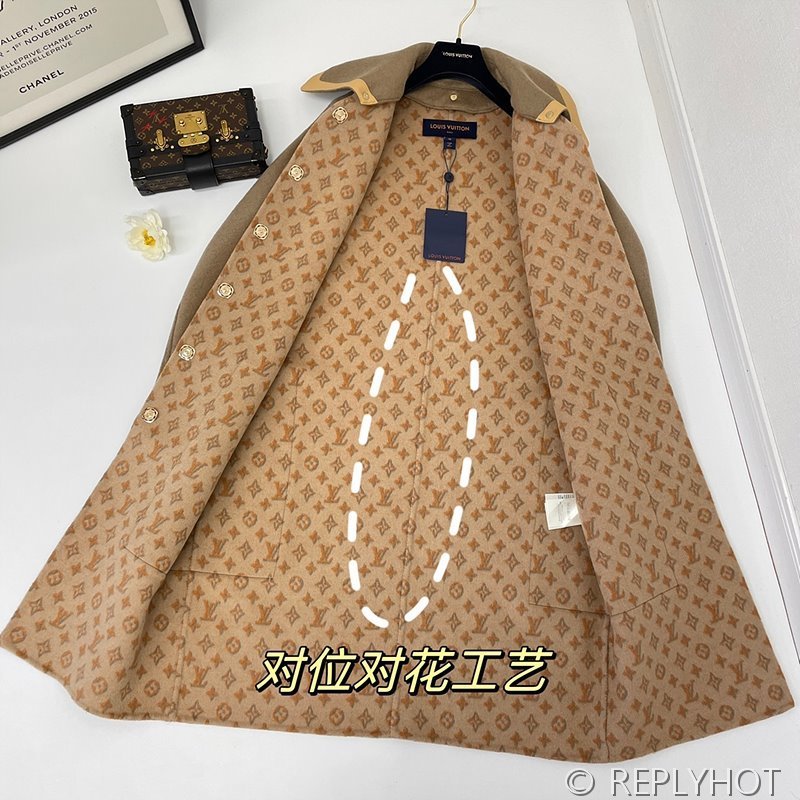 루이비통 리무버블 칼라 더블 페이스 코트 [매장가 850만원대]