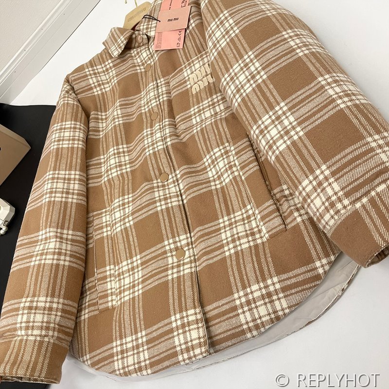 미우미우 미디엄 웨이트 벨루어 체크 다운 재킷 2COLOR (남여공용) [매장가 450만원대]