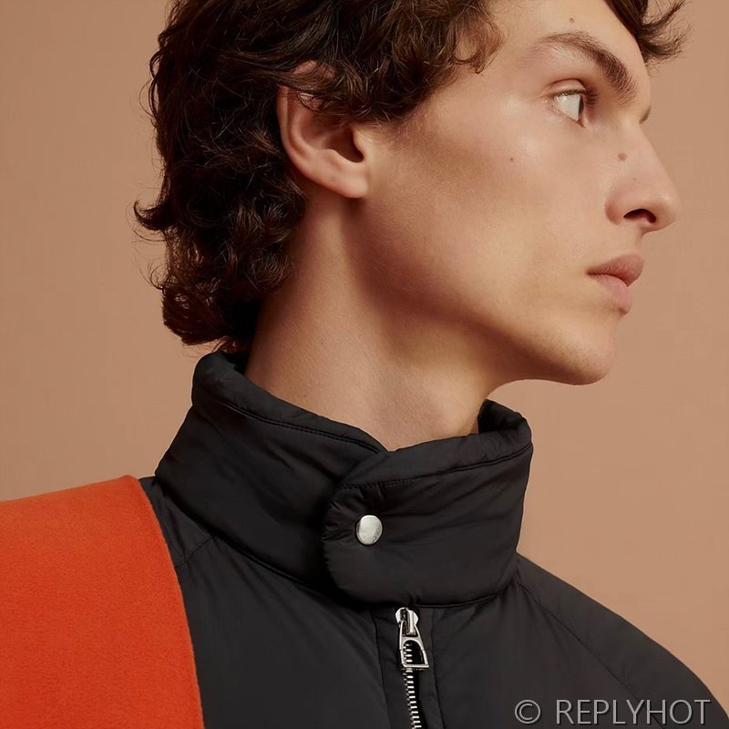 에르메스 Piumino 엑스트라-라이트 푸퍼 코트 (남여공용) [매장가 440만원대]