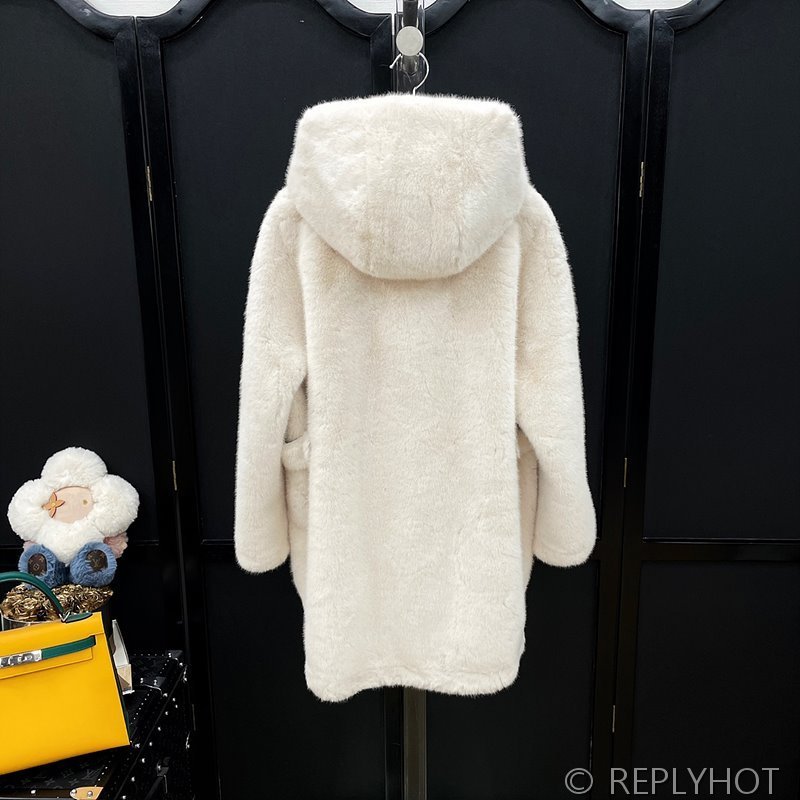 펜디 밍크 후드 재킷[매장가 1500만원대]