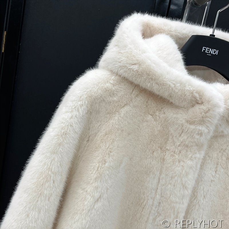 펜디 밍크 후드 재킷[매장가 1500만원대]