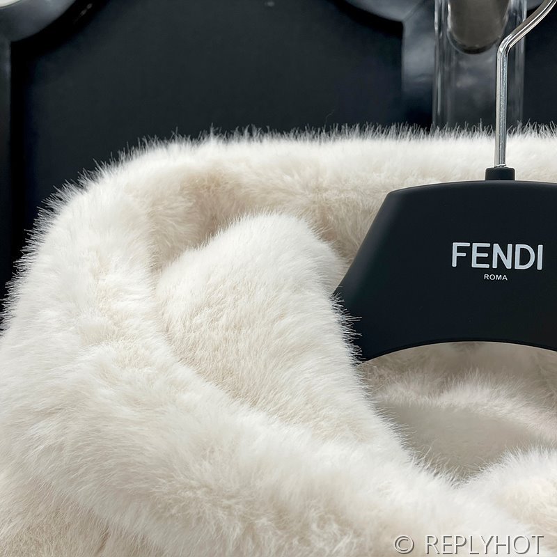 펜디 밍크 후드 재킷[매장가 1500만원대]