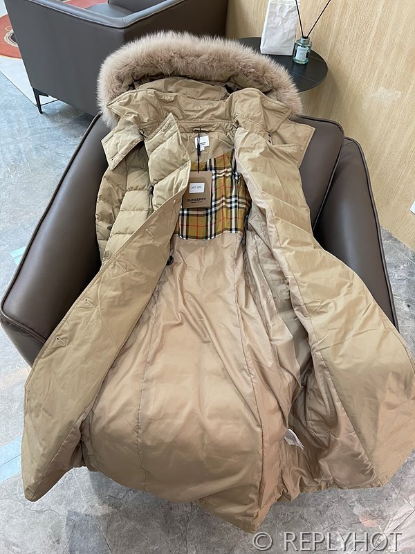 버버리 구스다운 롱코트 [매장가 480만원대]