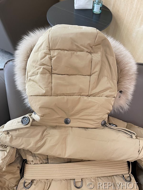 버버리 구스다운 롱코트 [매장가 480만원대]