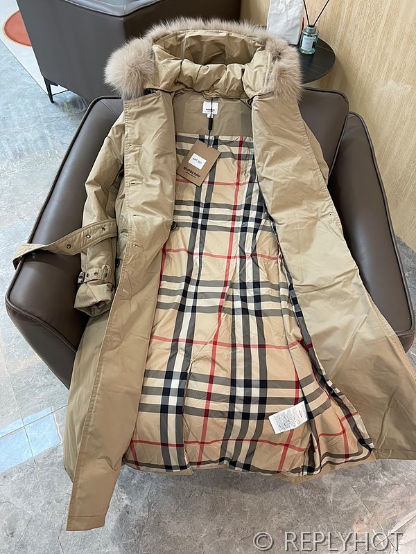 버버리 구스다운 롱패딩체크코트 2COLOR [매장가 480만원대]