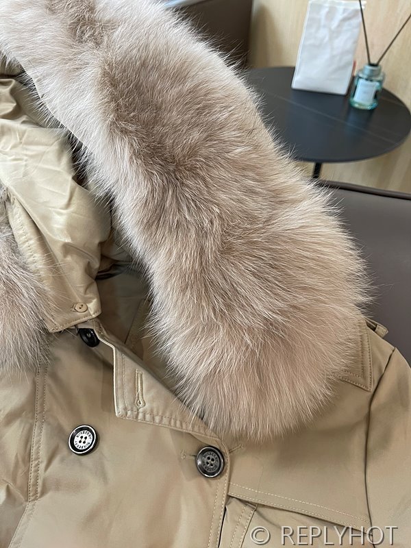 버버리 구스다운 롱패딩체크코트 2COLOR [매장가 480만원대]