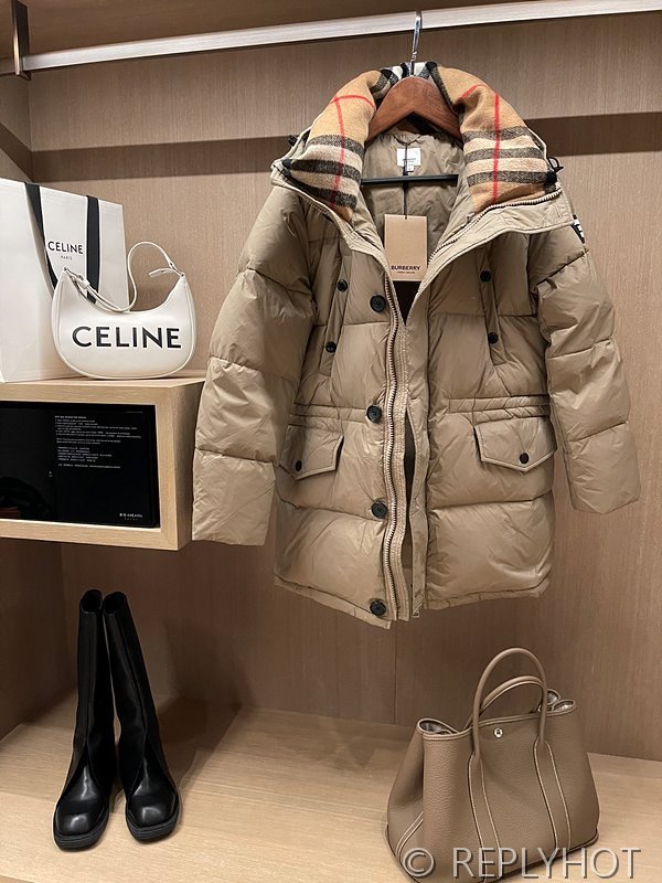 버버리 구스다운 롱패딩 [매장가 440만원대]