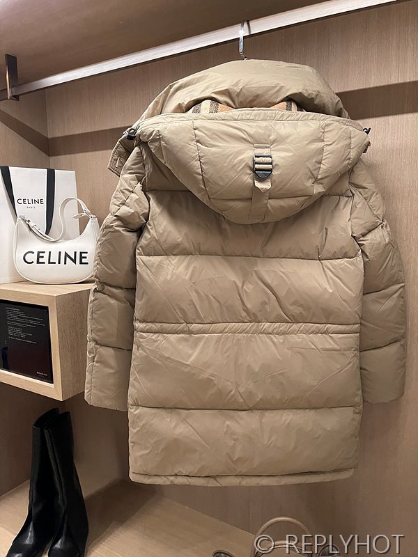 버버리 구스다운 롱패딩 [매장가 440만원대]