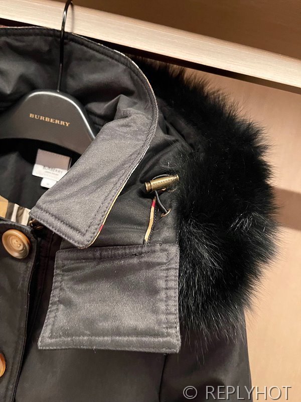 버버리 구스다운 롱패딩 [매장가 480만원대]