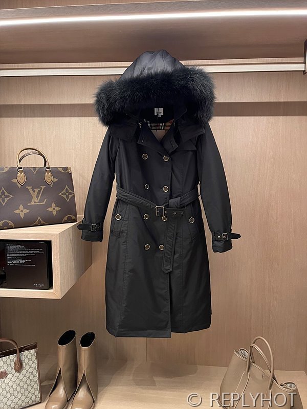 버버리 구스다운 롱체크코트패딩 2COLOR[매장가 490만원대]