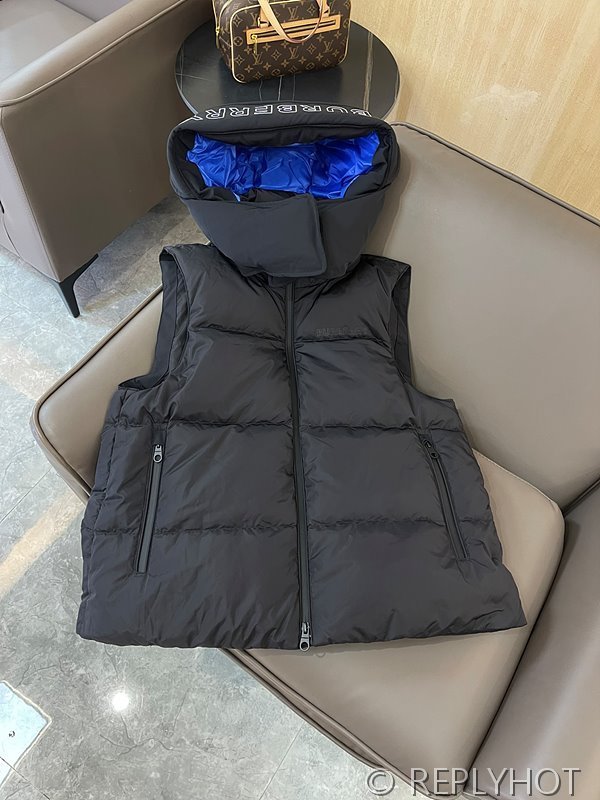 버버리 구스다운 패딩조끼 2COLOR[매장가 470만원대]