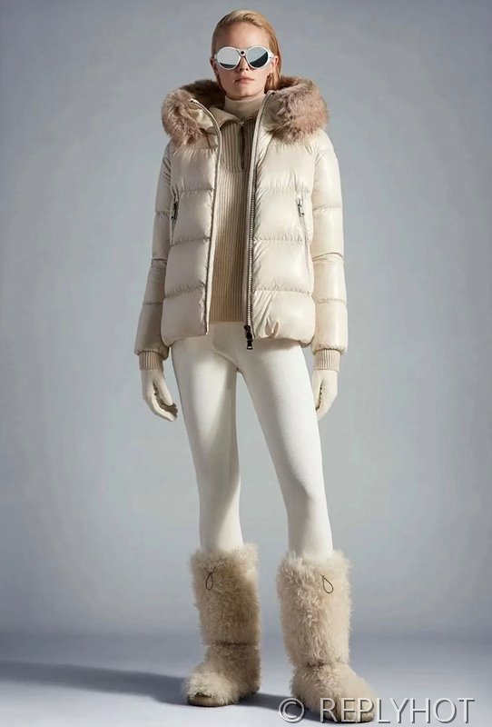 몽클레어 구스다운 코요테퍼 숏재킷 2COLOR[매장가 410만원대]